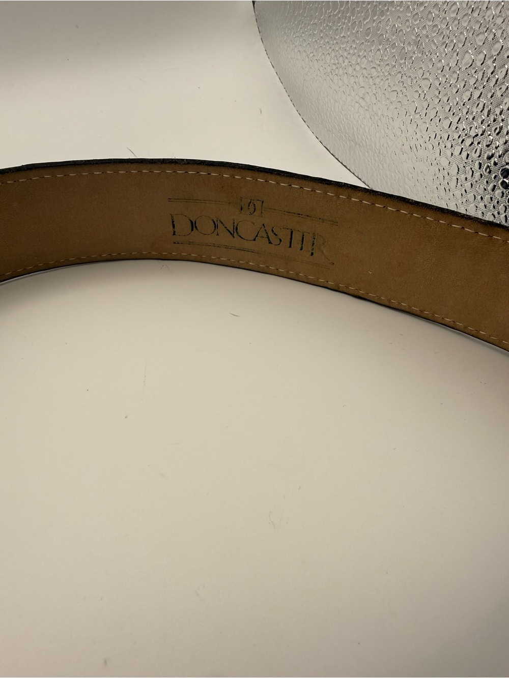 Vintage Doncaster Black Leather Croc-Embossed Wide Belt Buckle Whimisgoth Medium - Picture 5 of 6